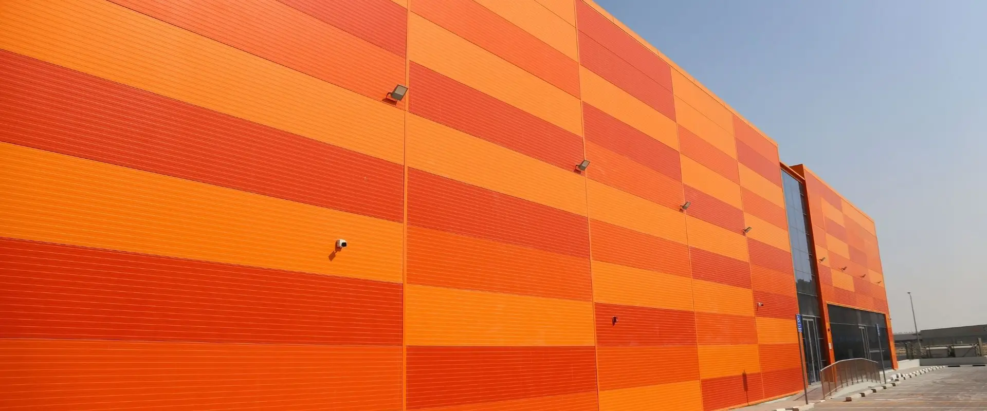 Industrial building featuring EIP insulated roof and wall panel systems